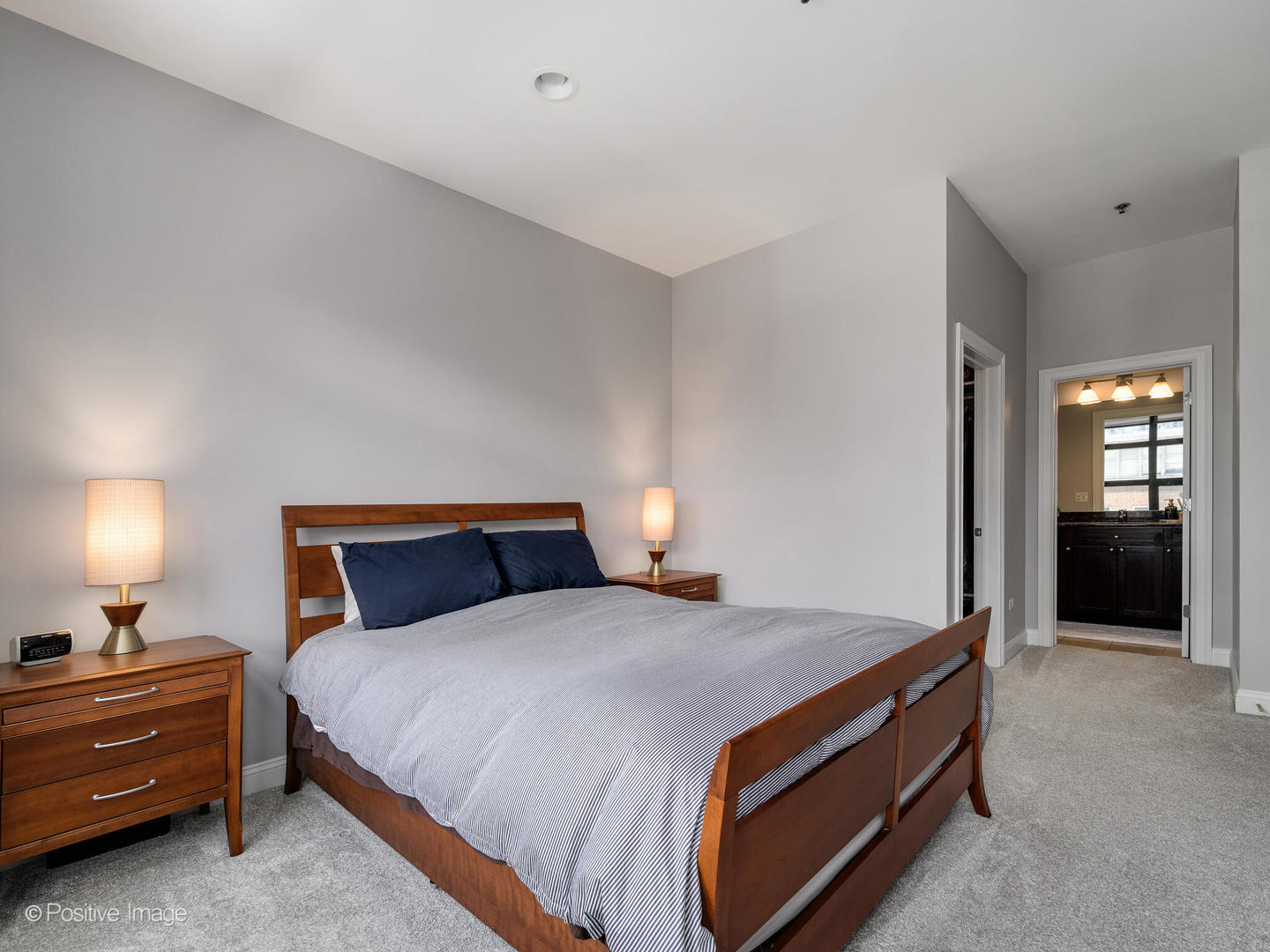 101 W Superior Street Unit: 706