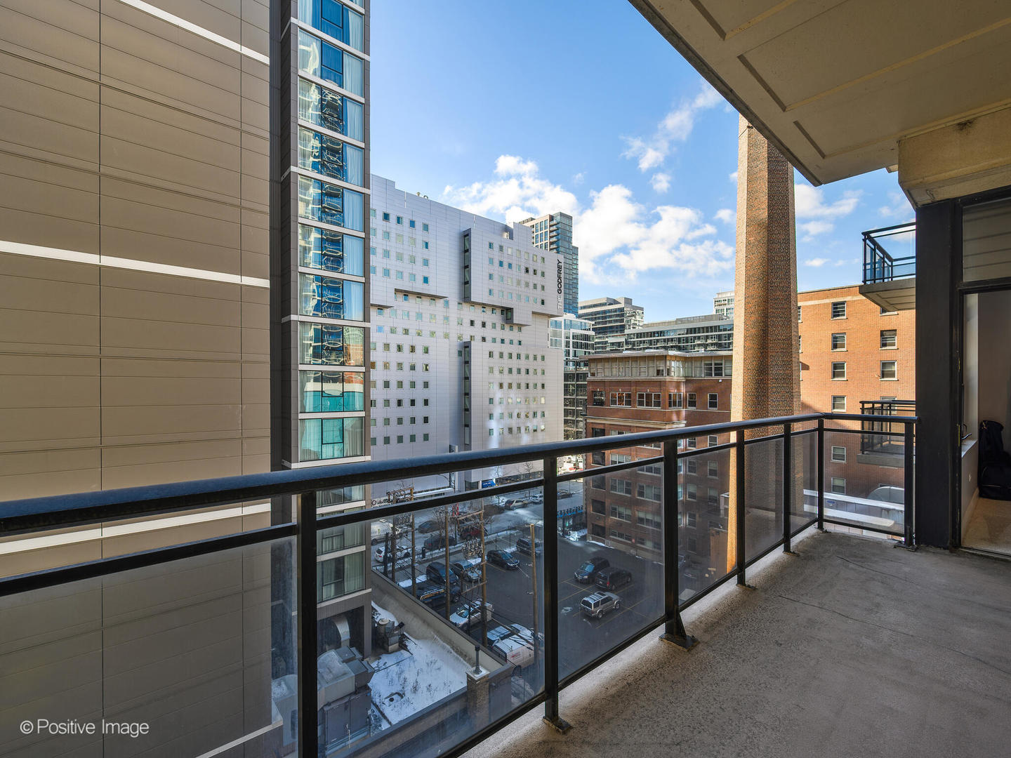 101 W Superior Street Unit: 706