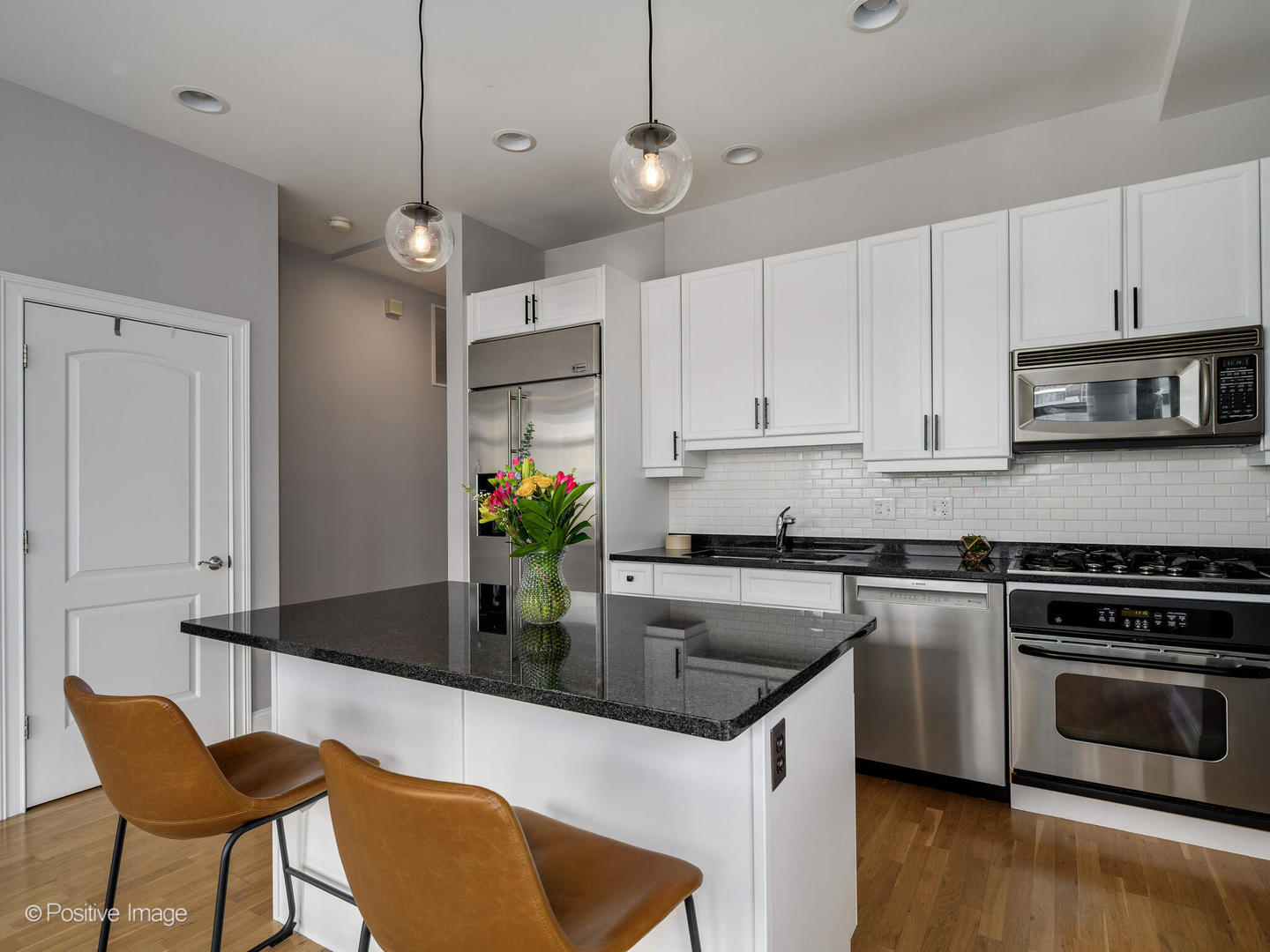 101 W Superior Street Unit: 706