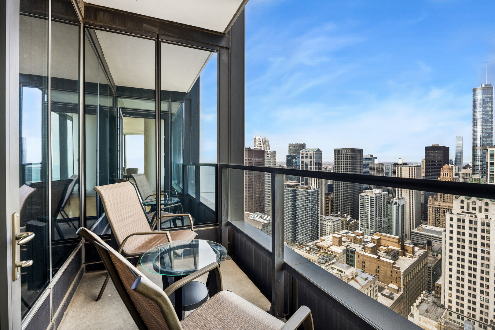 60 E Monroe Street Unit: 5301