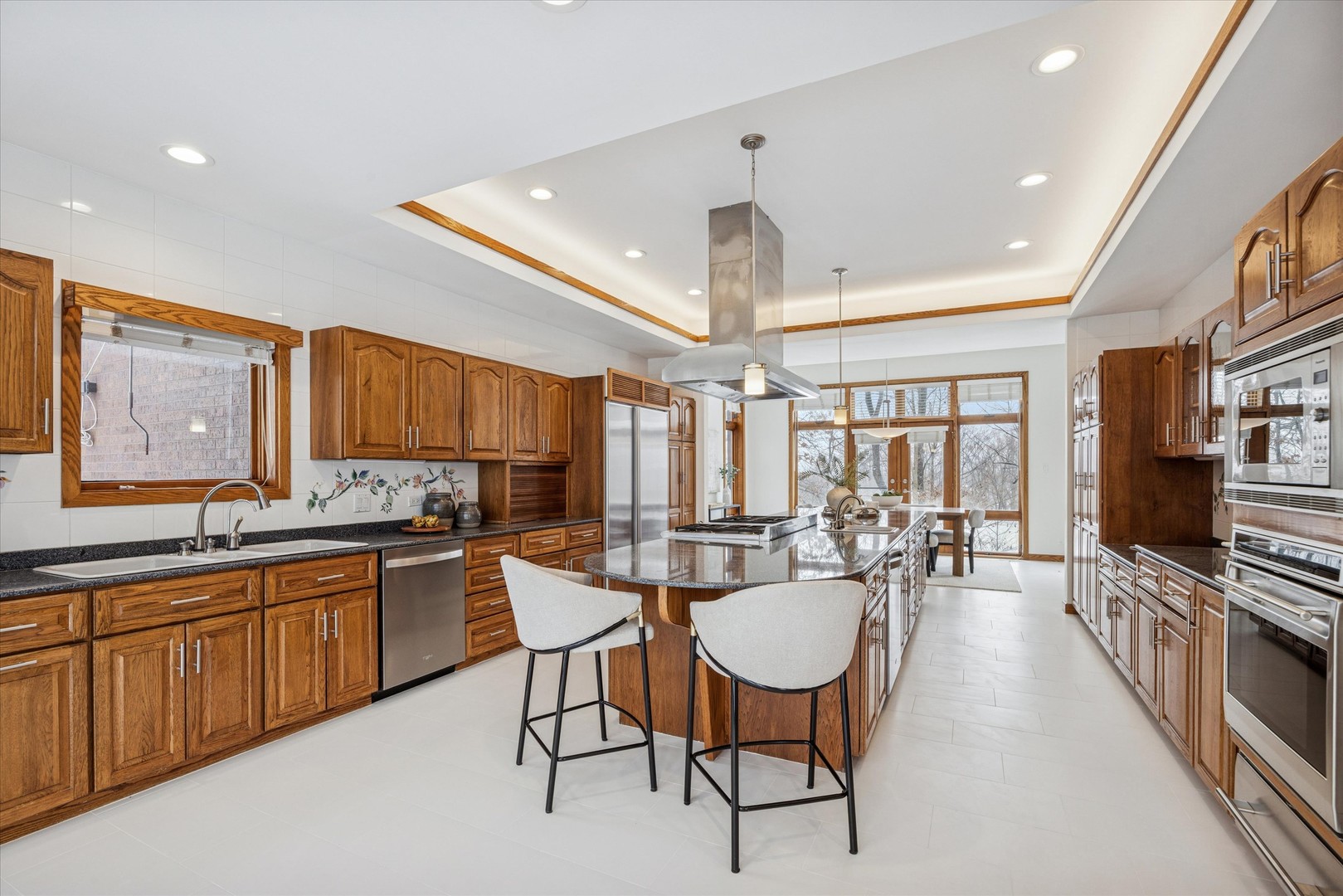 8425 Hickory Court