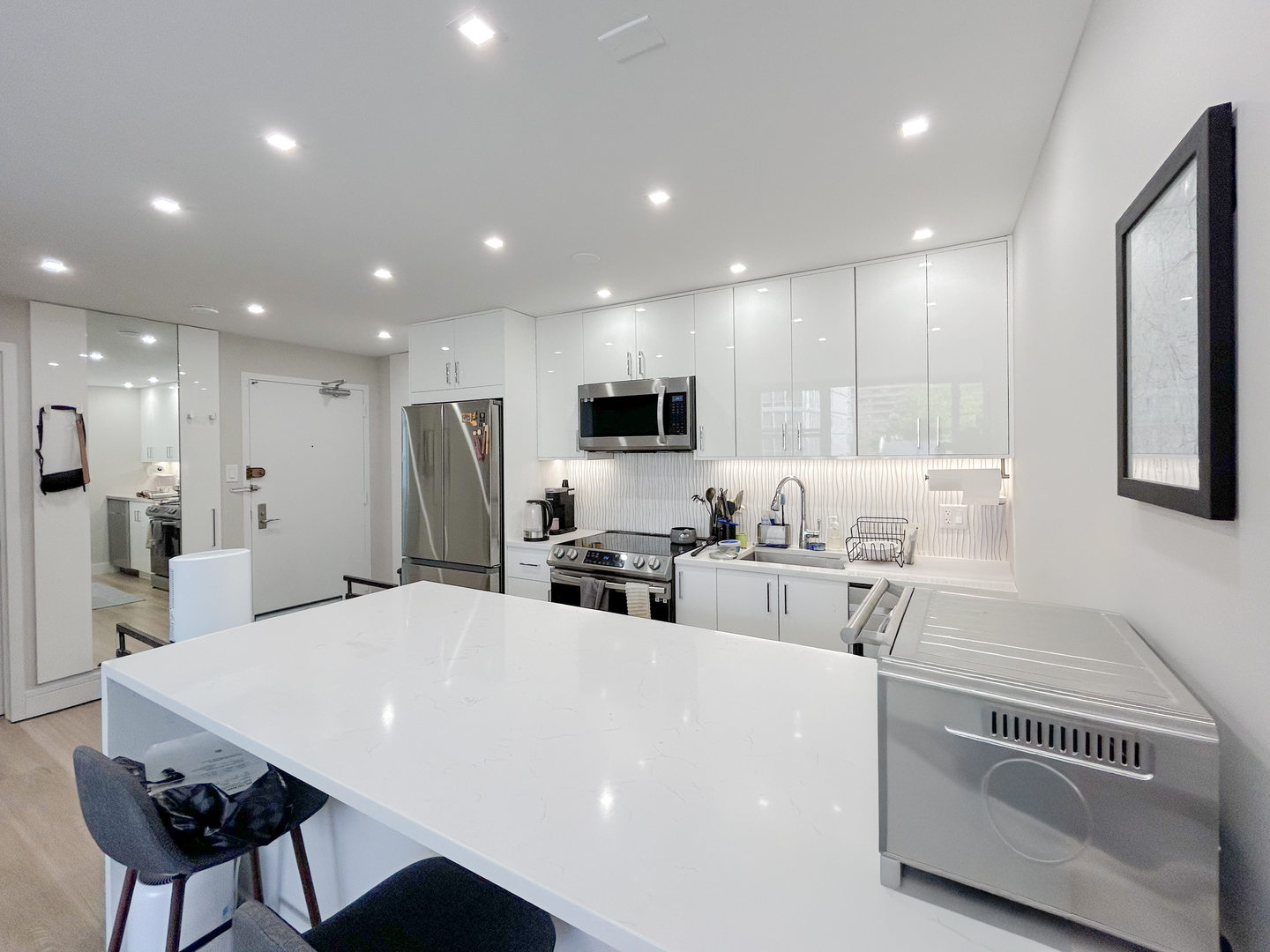 336 W Wellington Avenue Unit: 1502