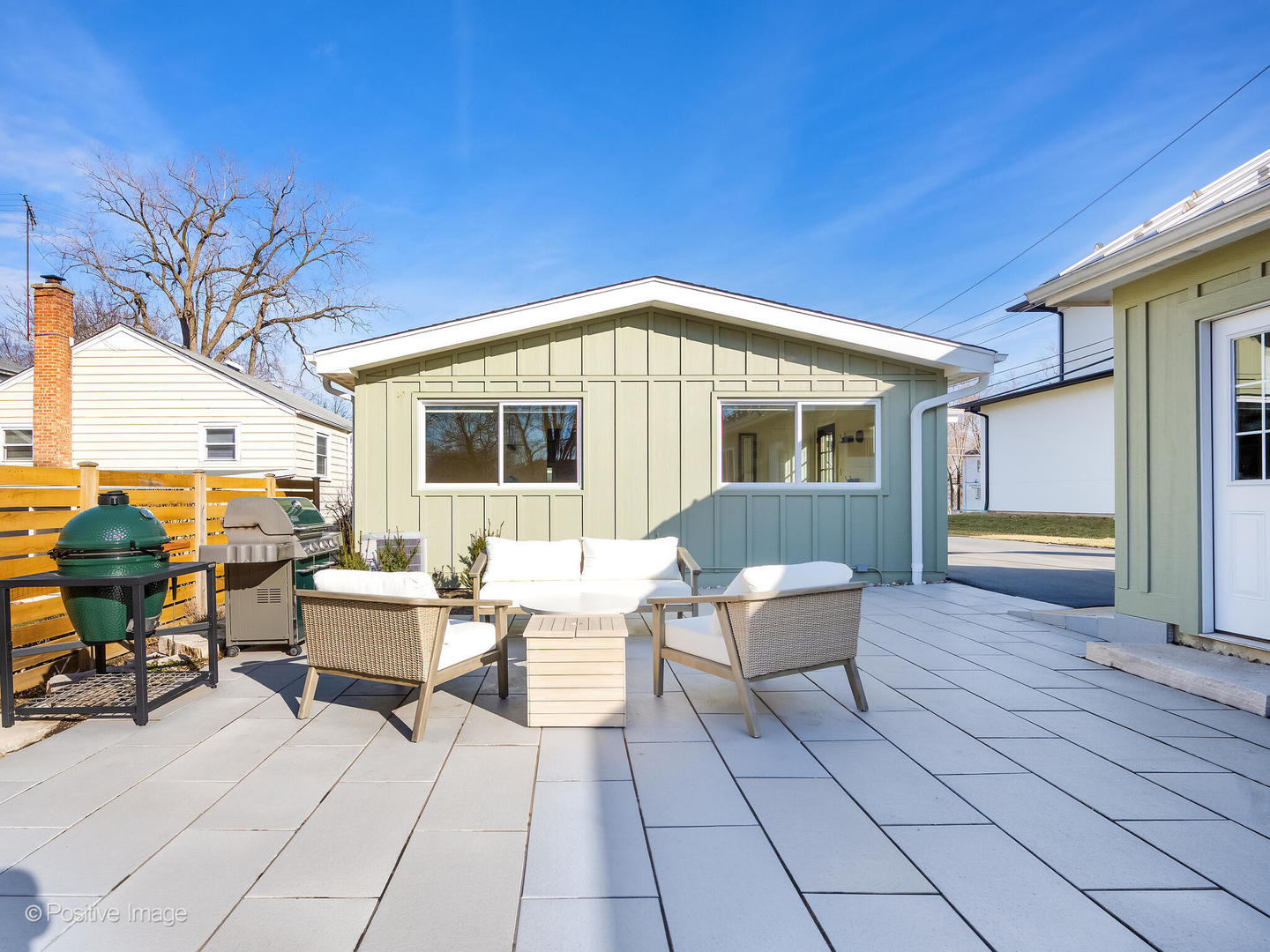 212 Woodstock Avenue