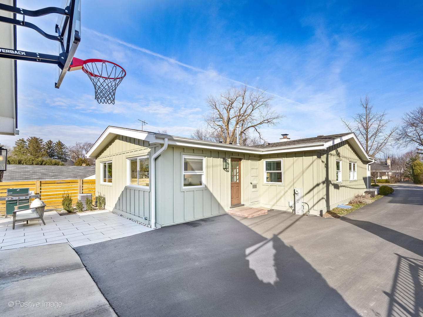 212 Woodstock Avenue