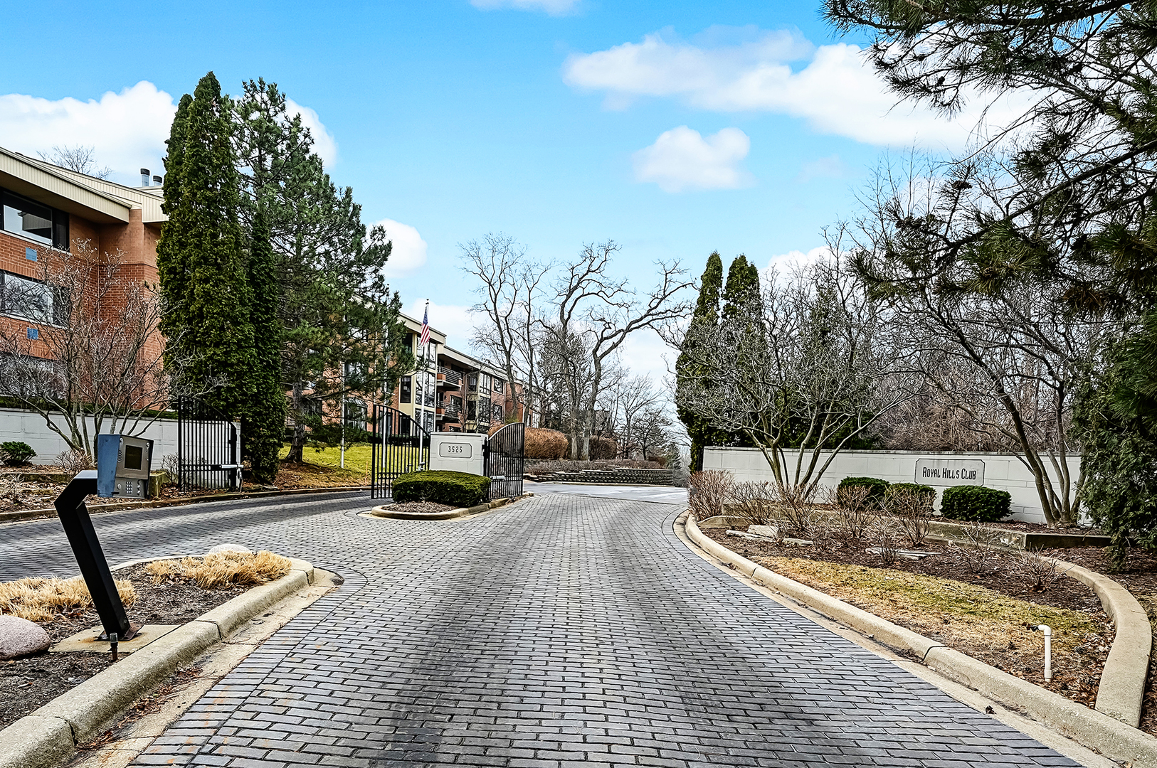 3525 S Cass Court Unit: 515