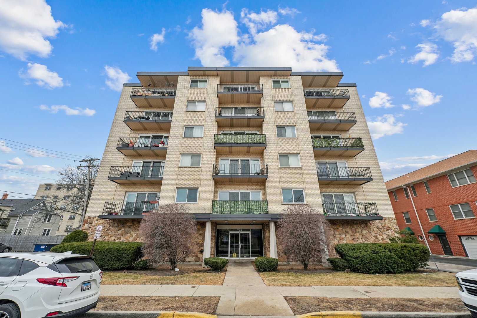 7314 Randolph Street Unit: 3D