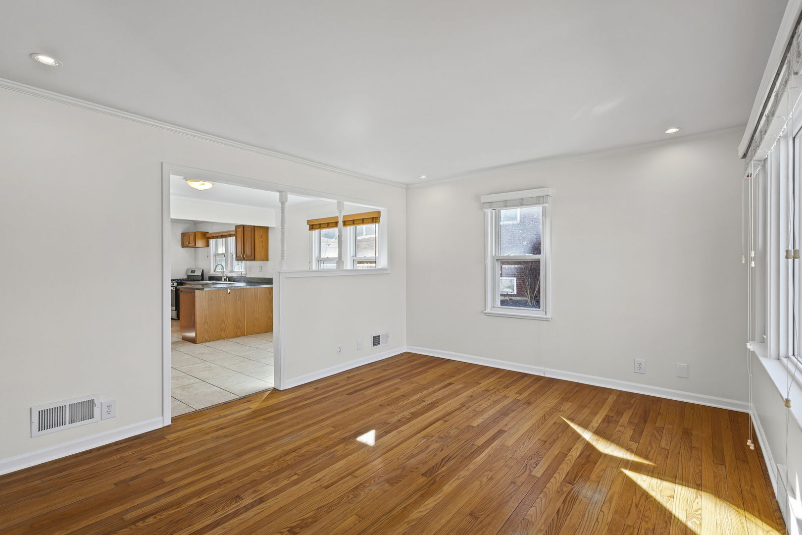 115 N PARK Street