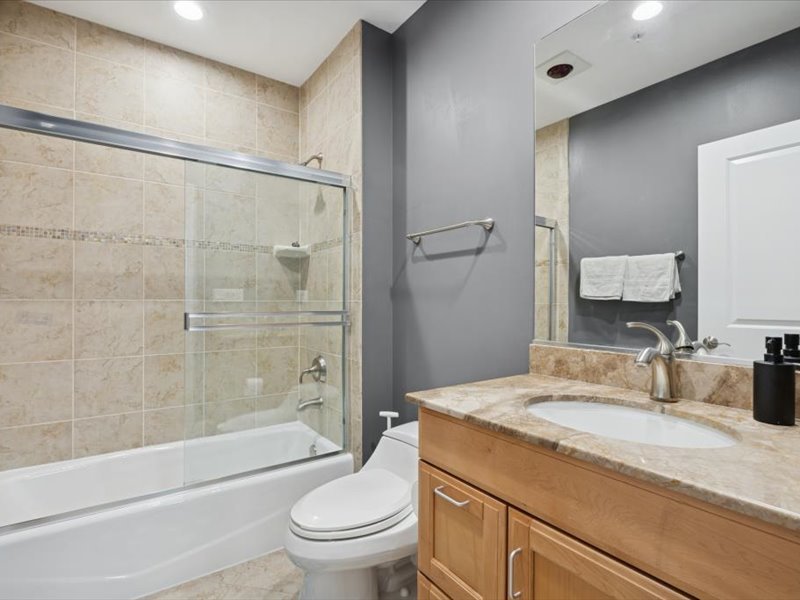 1000 Village Center Drive Unit: 405