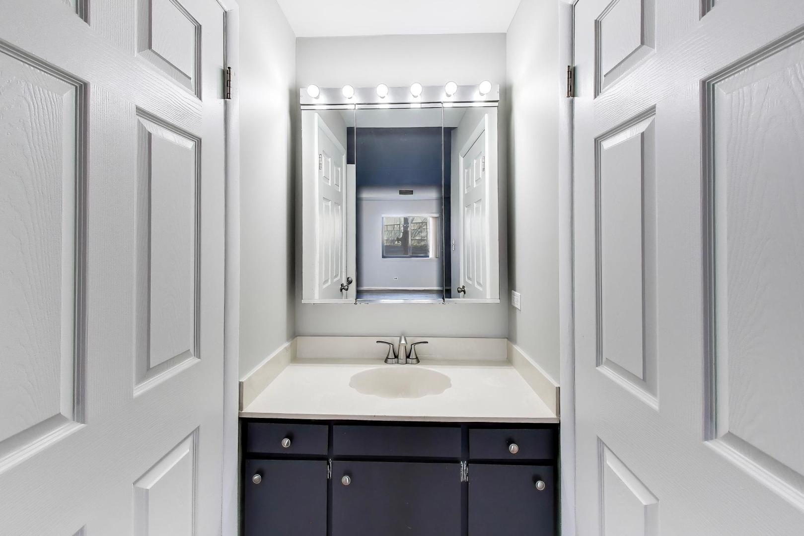 6340 Americana Drive Unit: 118