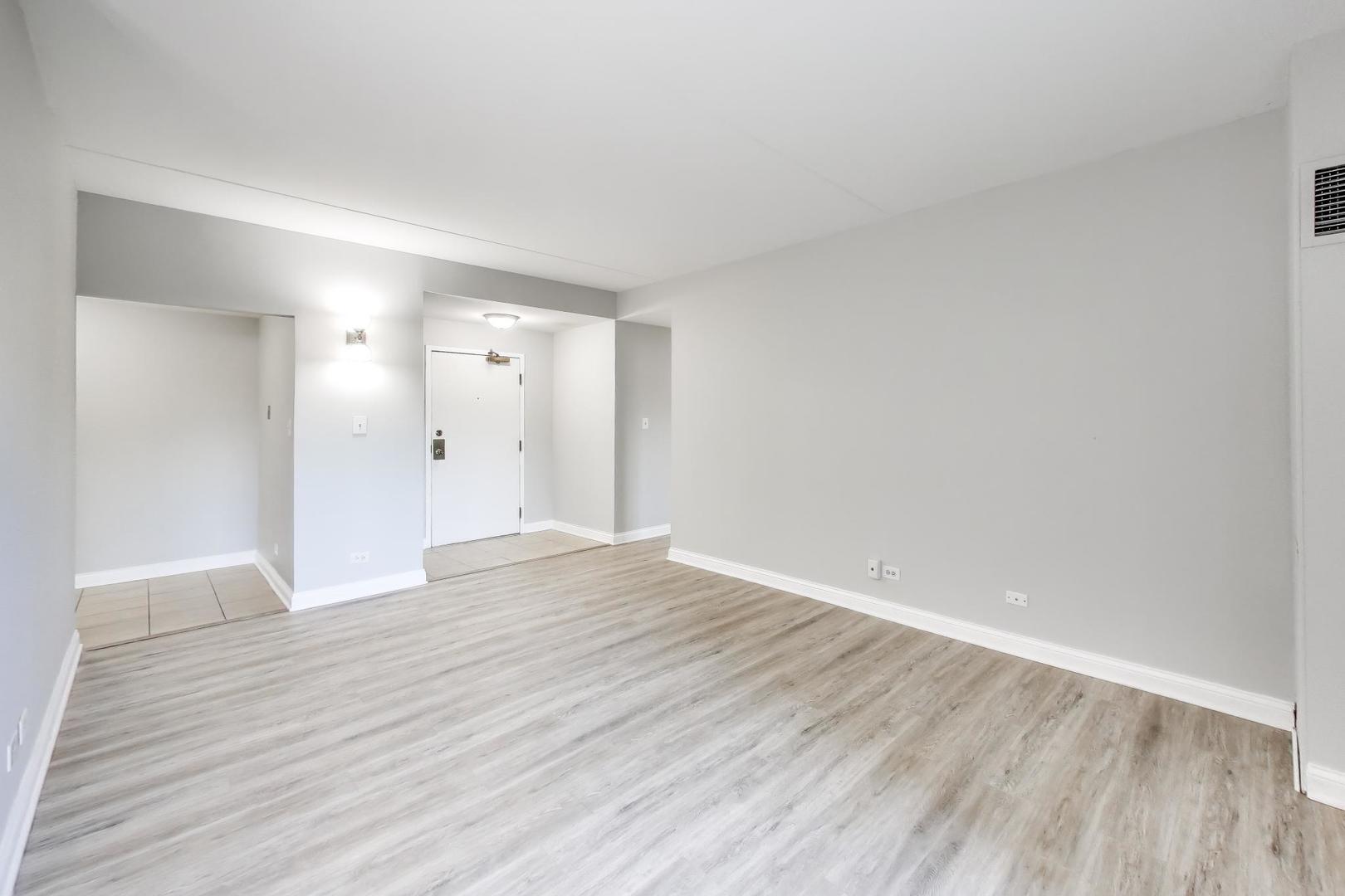 6340 Americana Drive Unit: 118