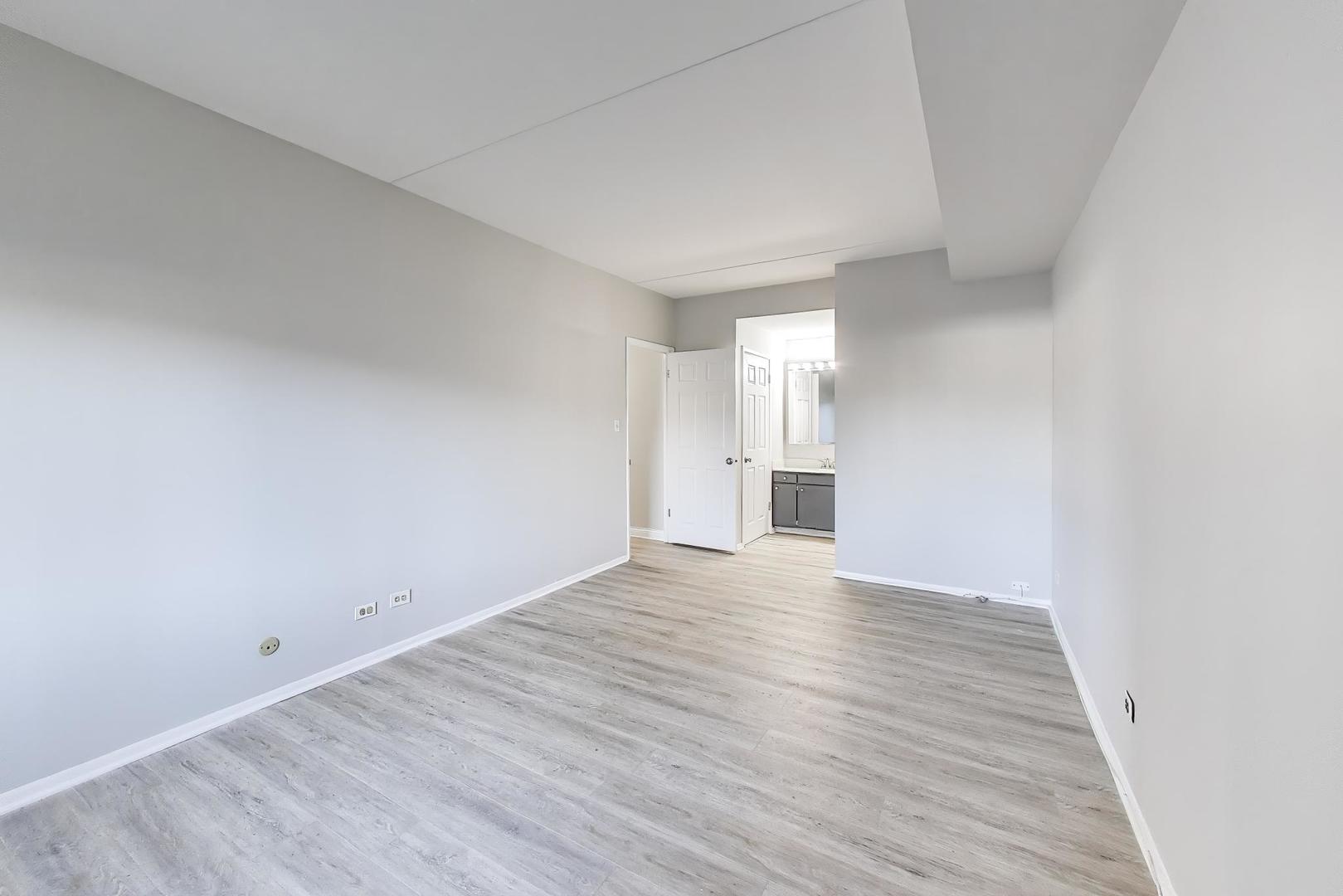6340 Americana Drive Unit: 118