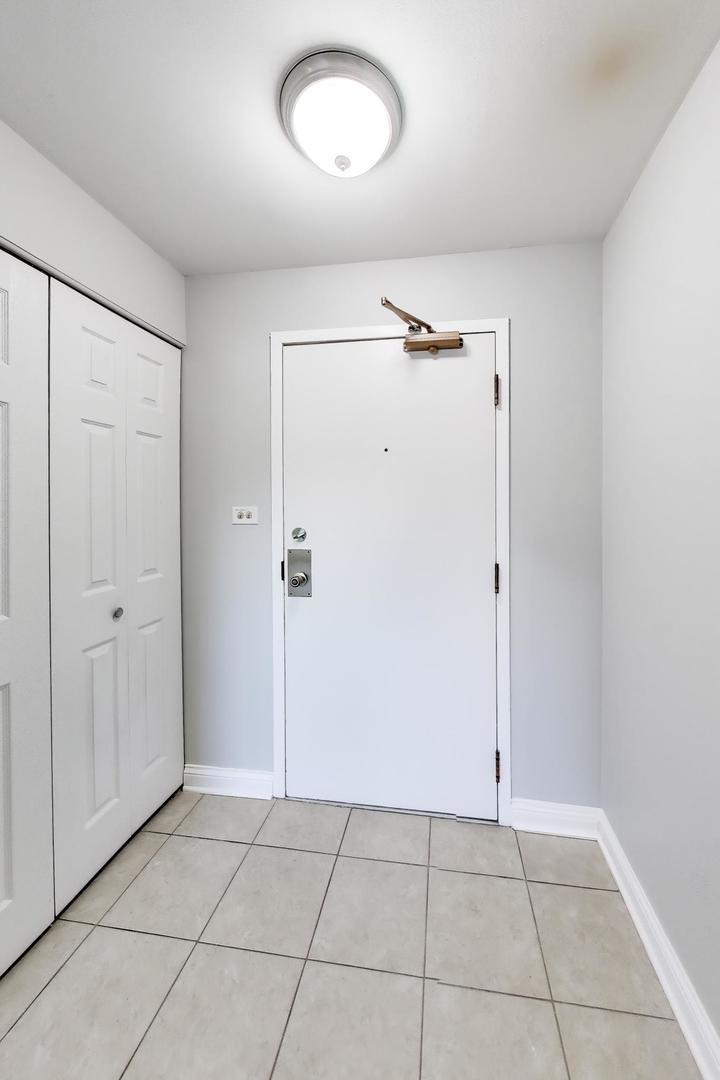 6340 Americana Drive Unit: 118