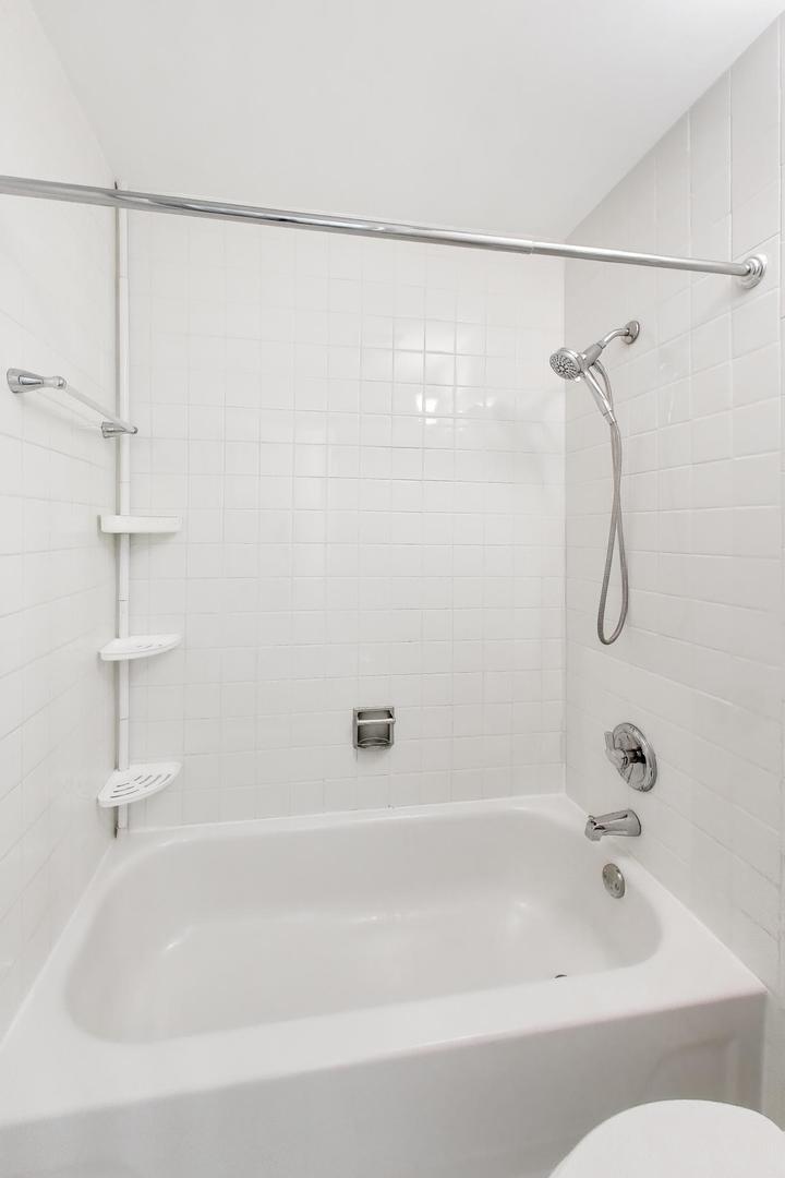 6340 Americana Drive Unit: 118