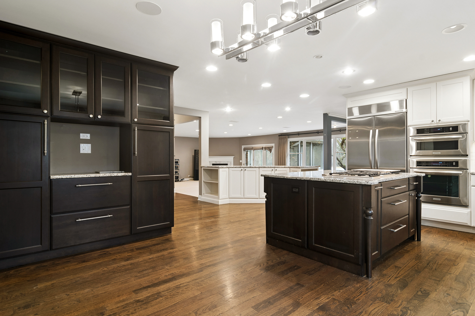 2020 Churchill Lane
