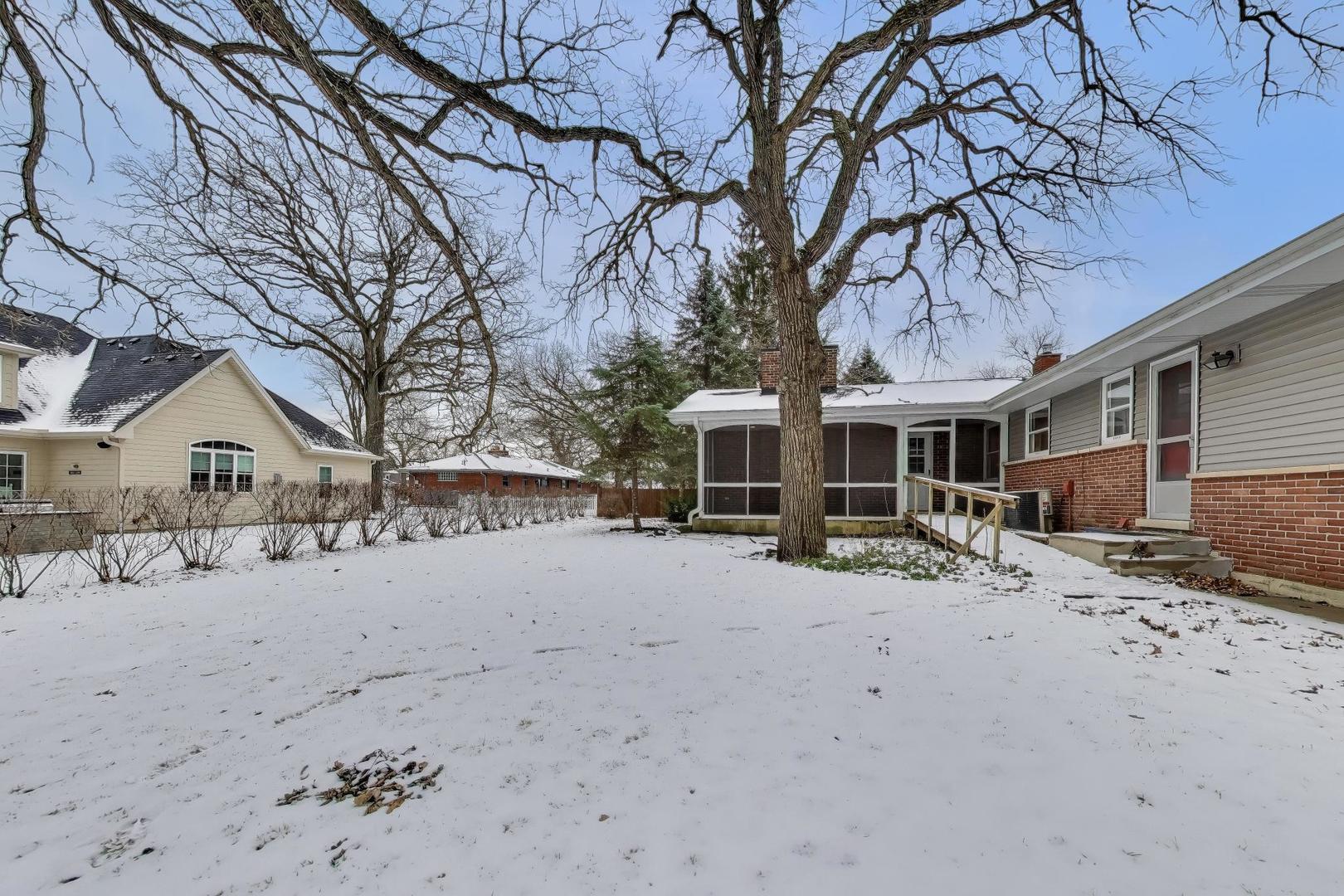 12111 S 68th Court