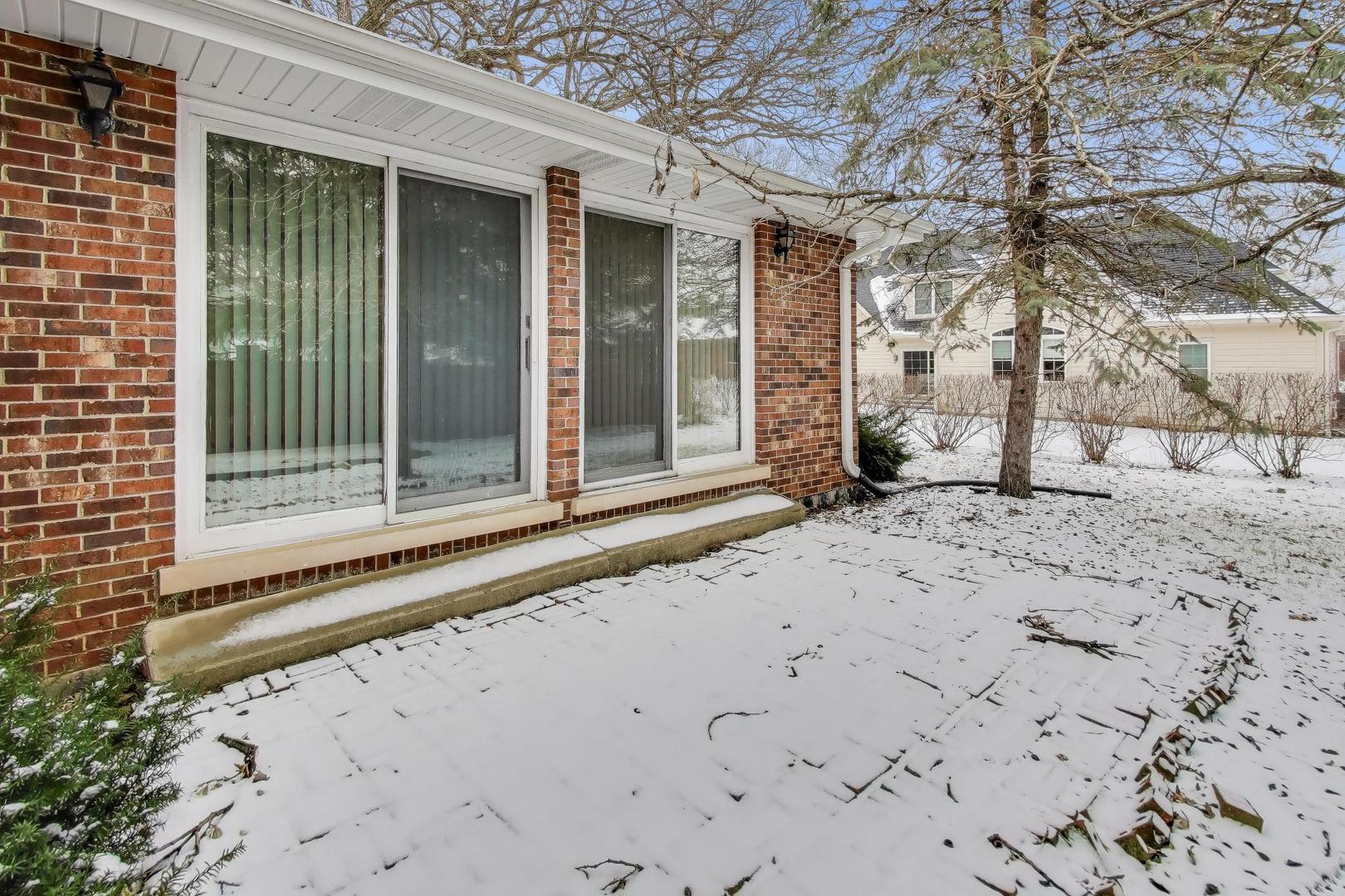 12111 S 68th Court