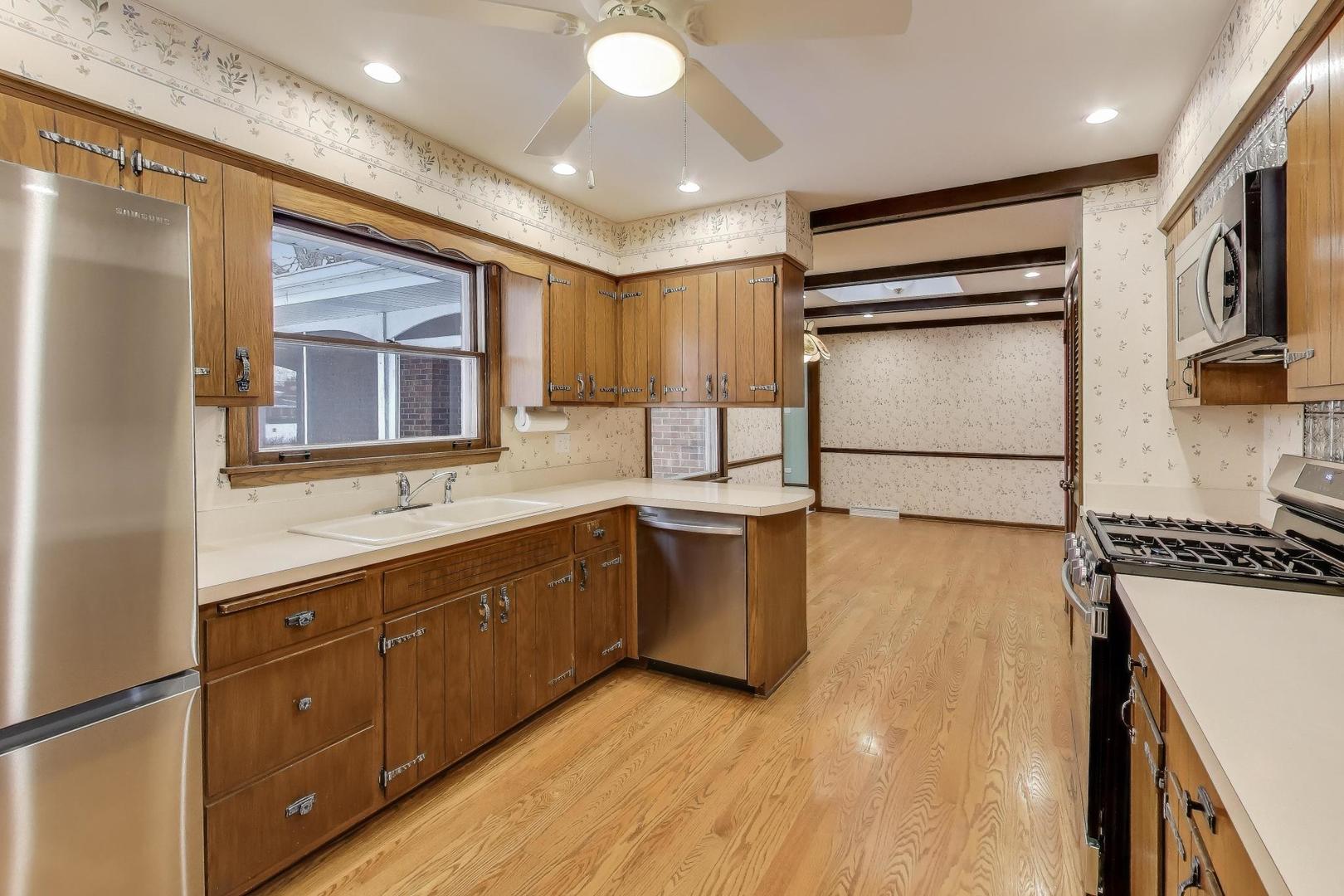 12111 S 68th Court