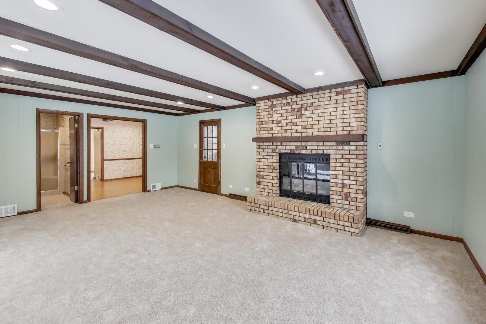 12111 S 68th Court