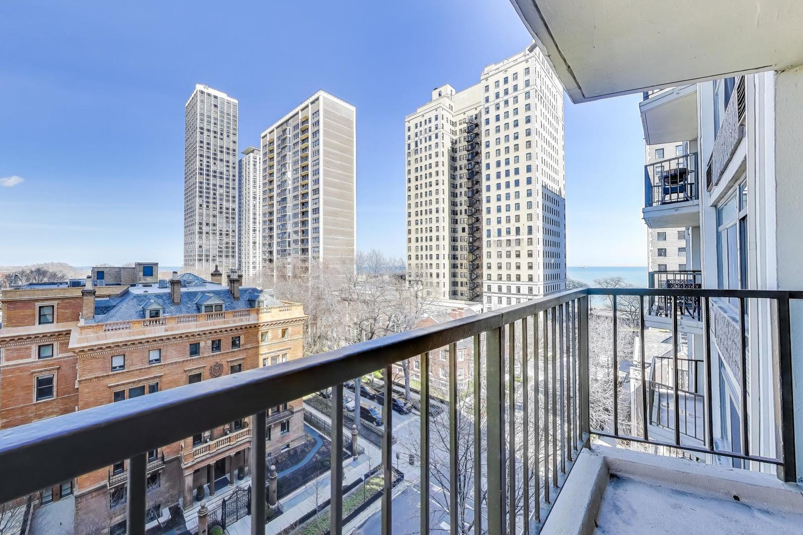 1450 N Astor Street Unit: 9C