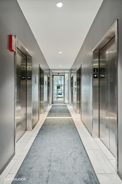 235 W VAN BUREN Street Unit: 1822