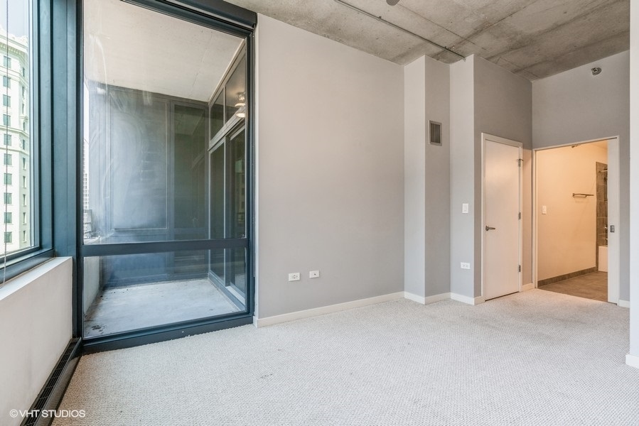 235 W VAN BUREN Street Unit: 1822