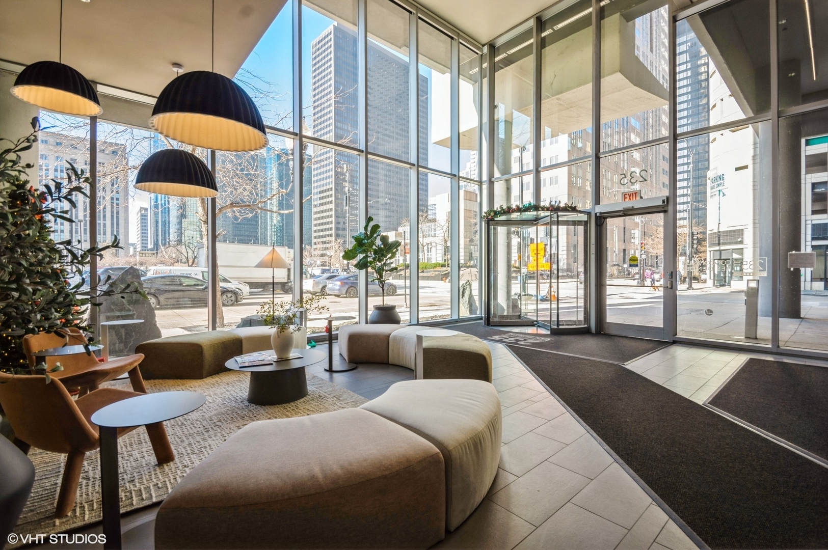235 W VAN BUREN Street Unit: 1822