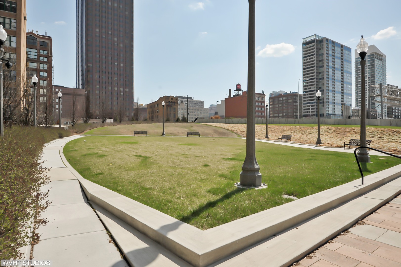 235 W VAN BUREN Street Unit: 1822