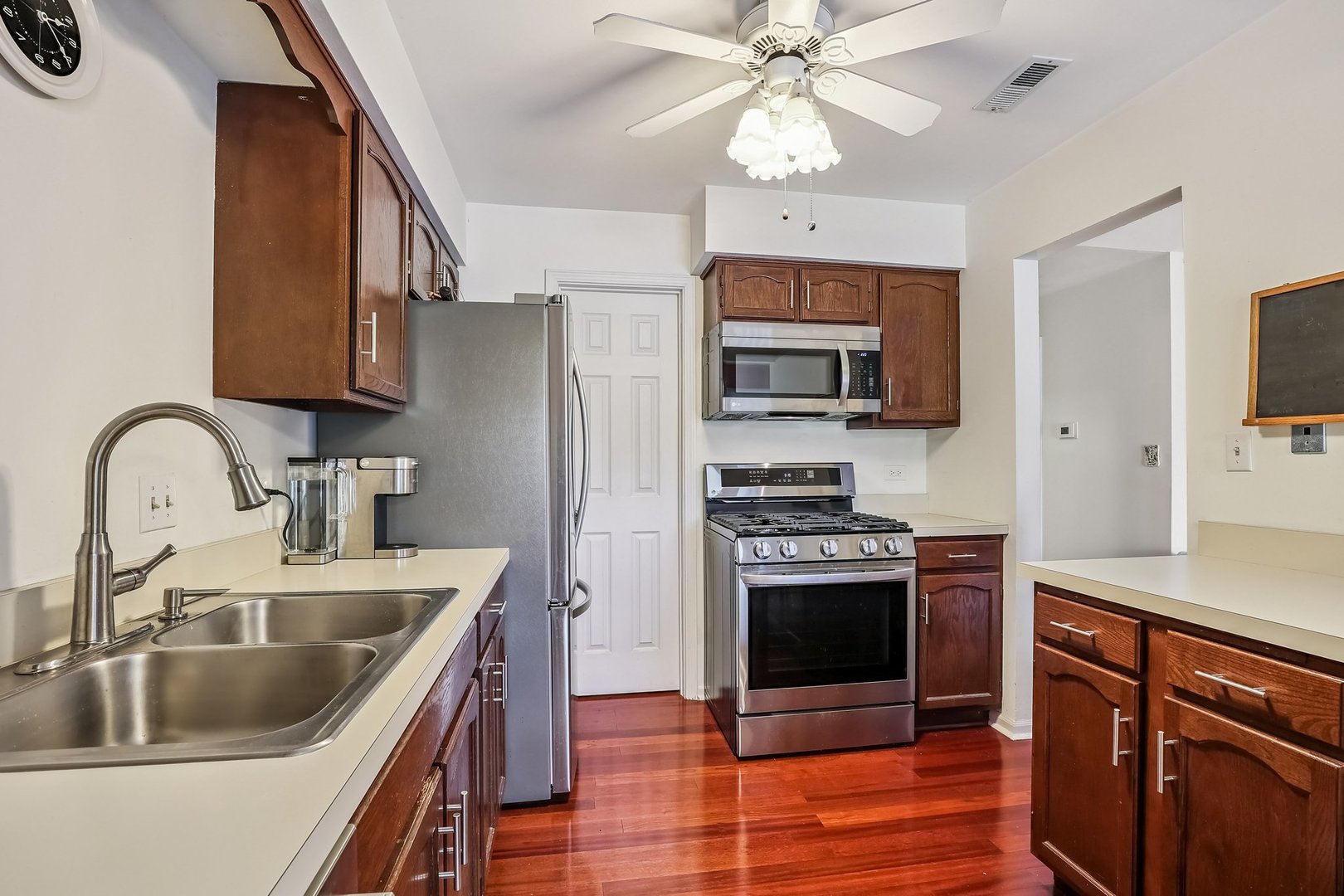 0N150 Windermere Road Unit: 1306