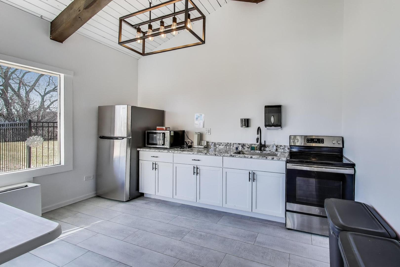 2000 Saint Regis Drive Unit: 3G