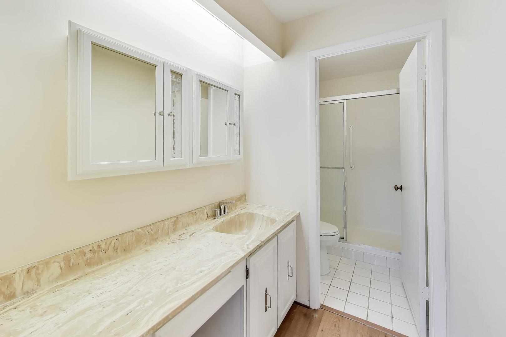 2000 Saint Regis Drive Unit: 3G