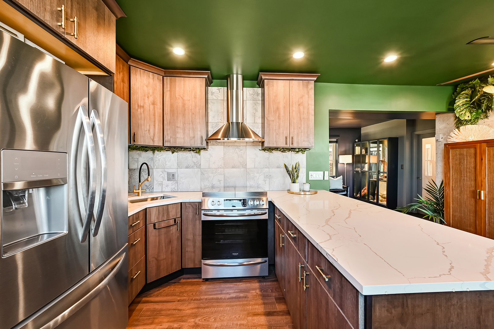 75 E Harris Avenue Unit: 3C