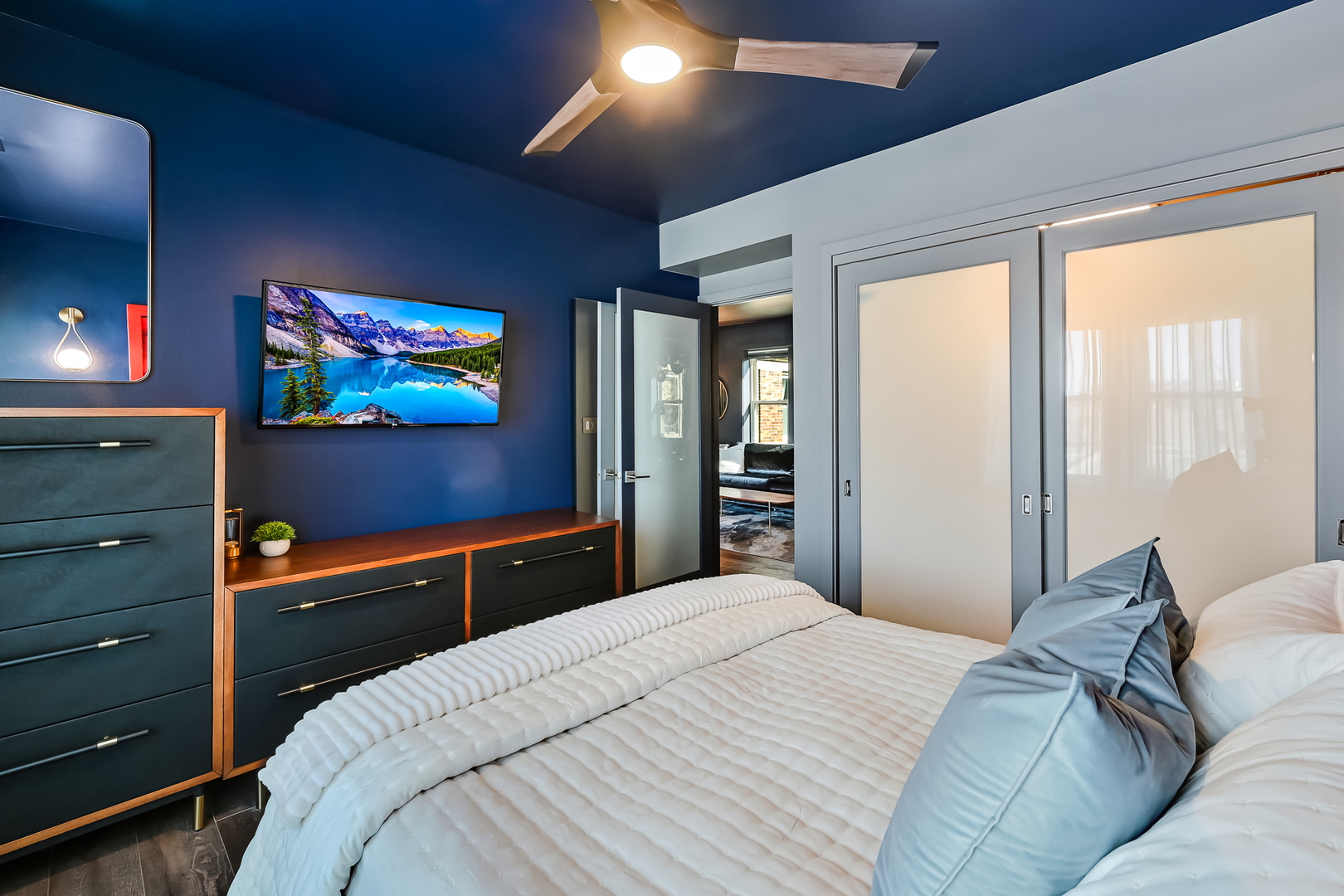 75 E Harris Avenue Unit: 3C