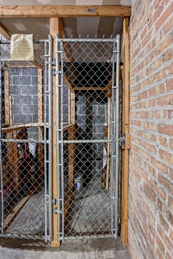 75 E Harris Avenue Unit: 3C