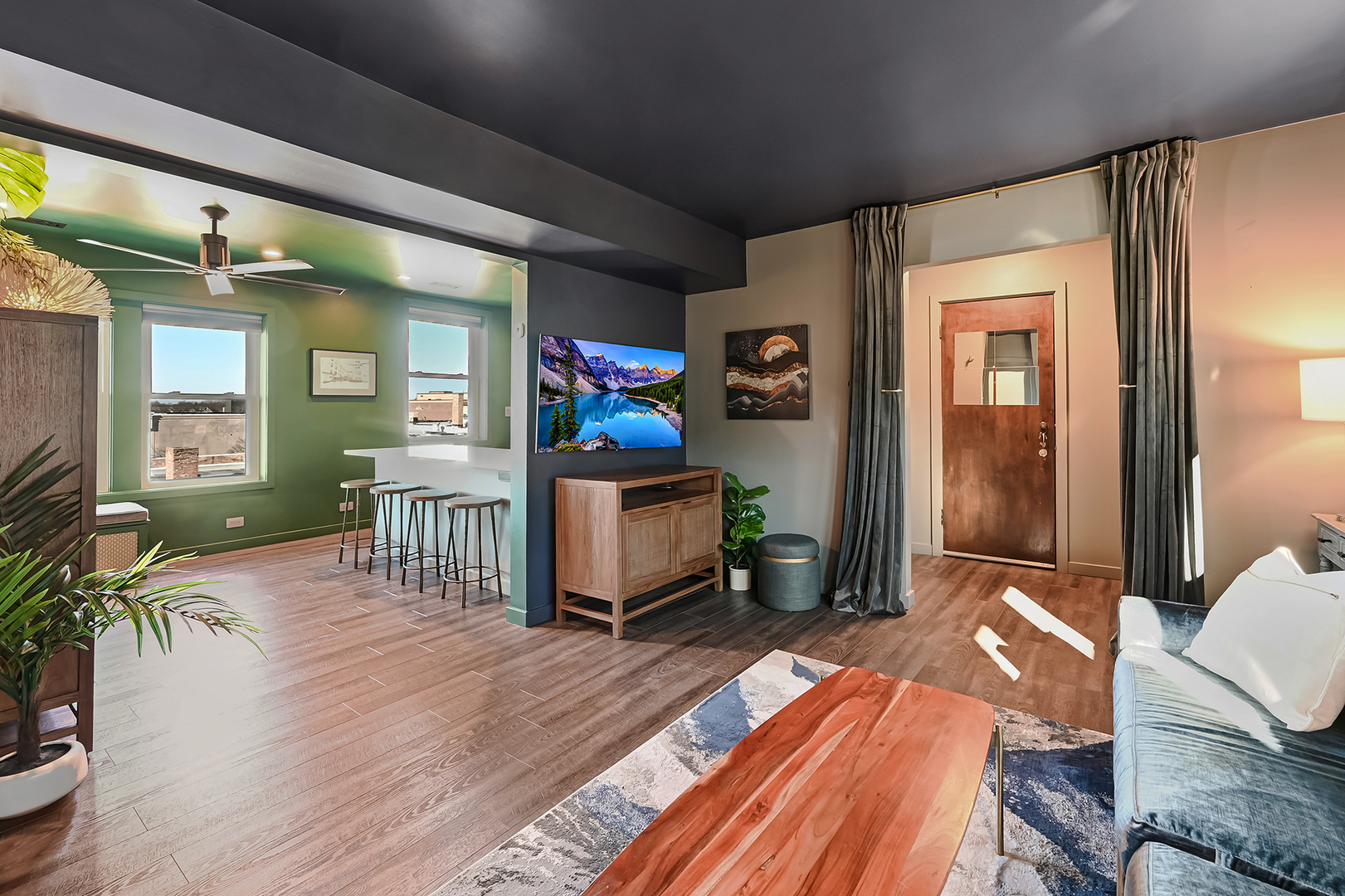 75 E Harris Avenue Unit: 3C