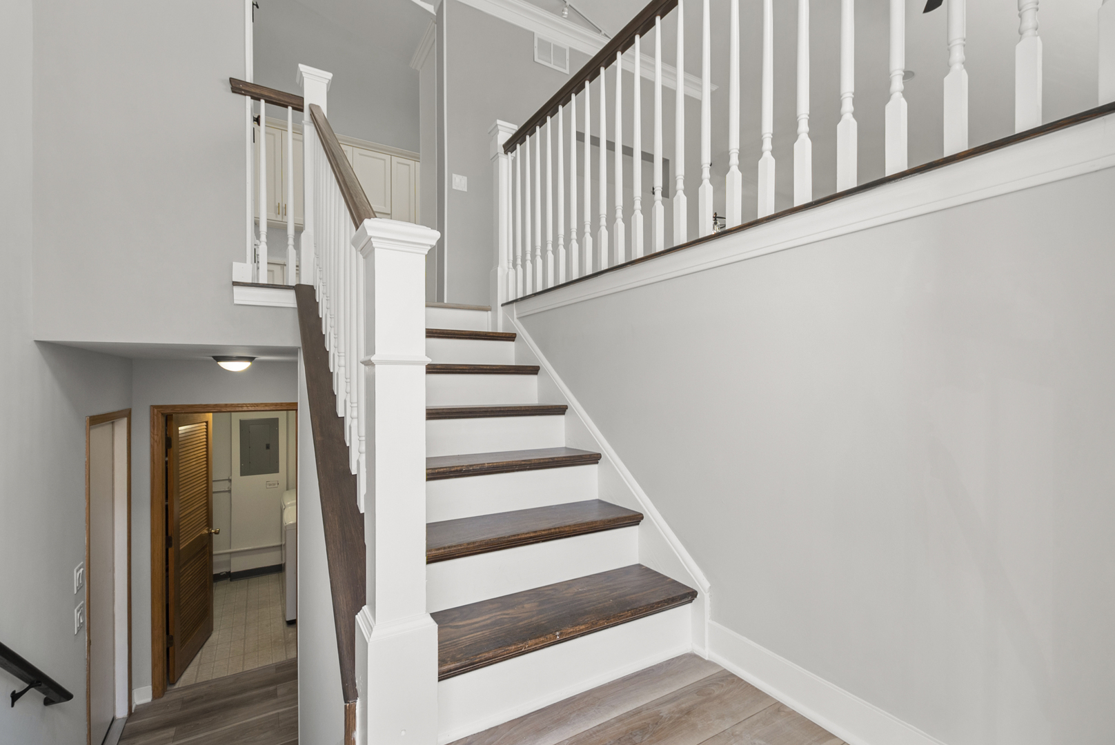 6840 Oak View Court