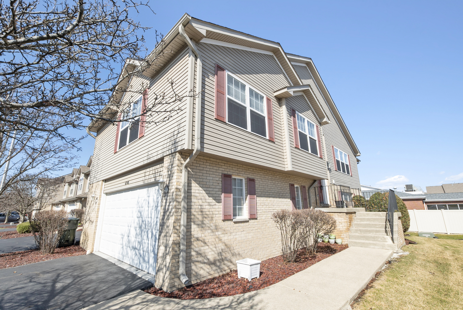 6840 Oak View Court