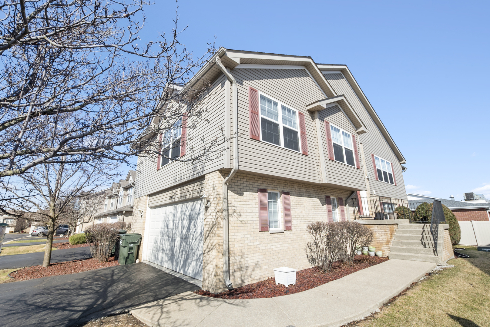 6840 Oak View Court