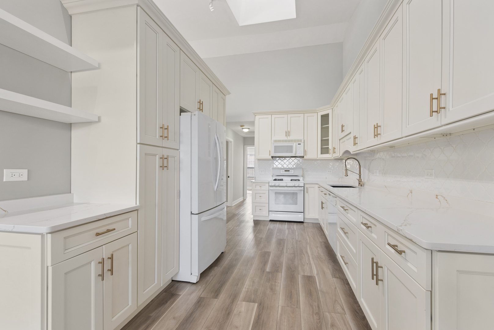 6840 Oak View Court