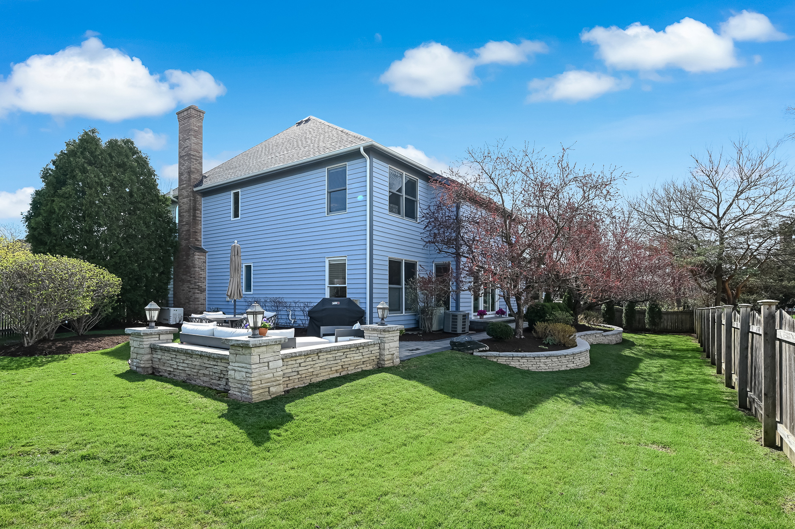 708 Fairfield Court
