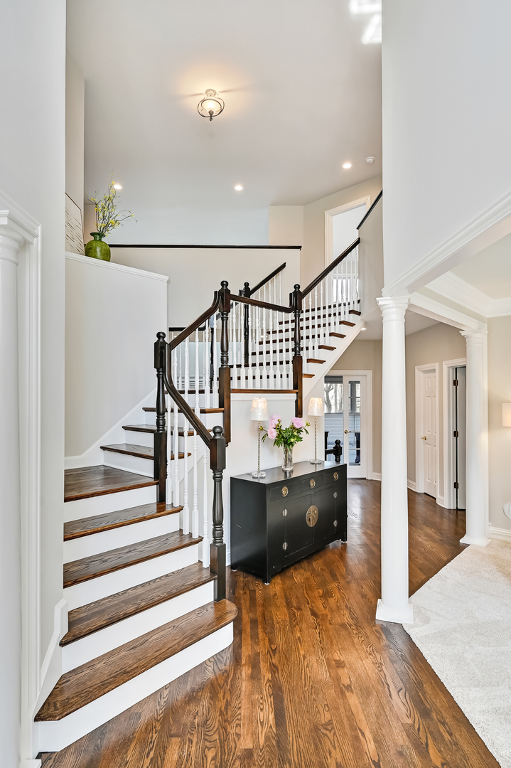 708 Fairfield Court