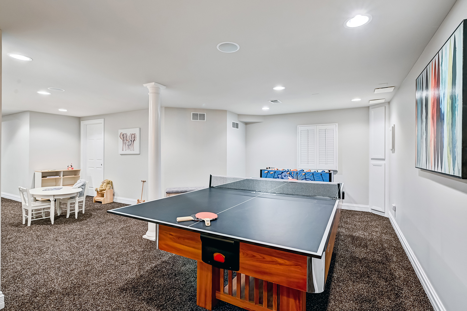 708 Fairfield Court