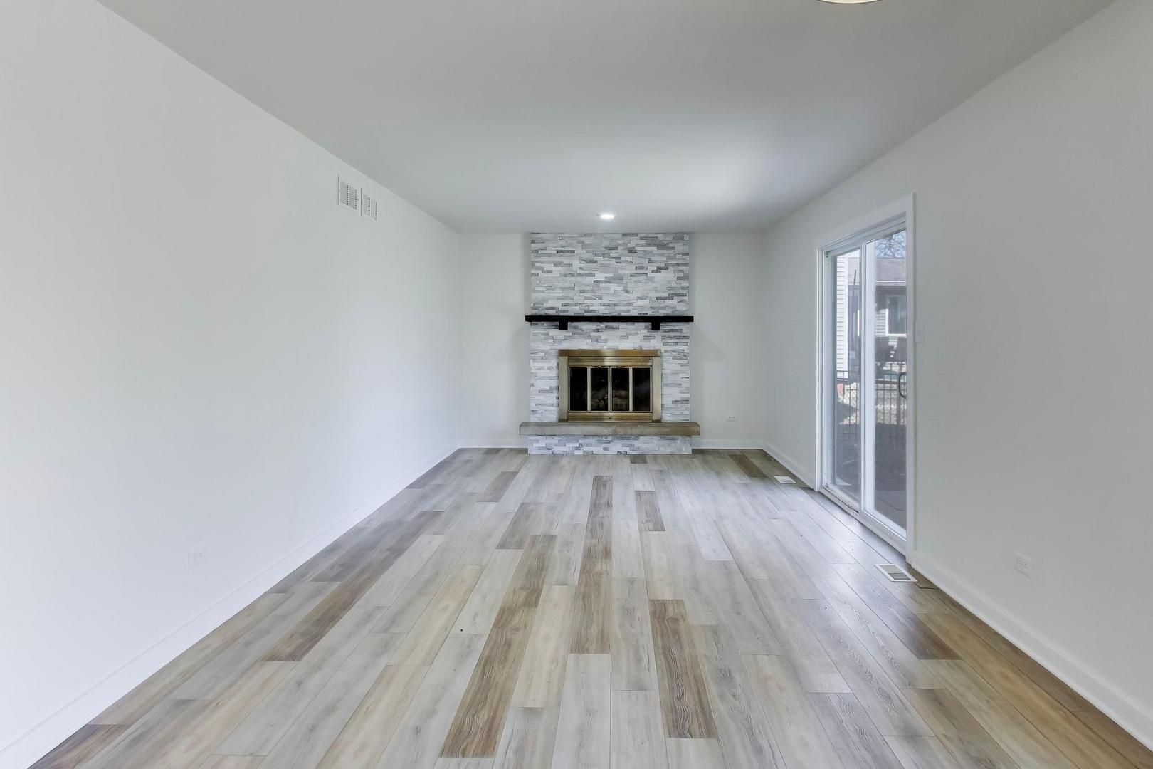 1820 Bolson Drive