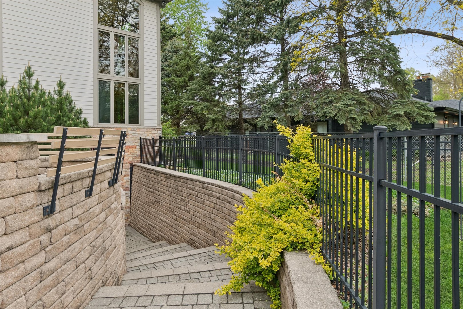 805 N Arlington Heights Road