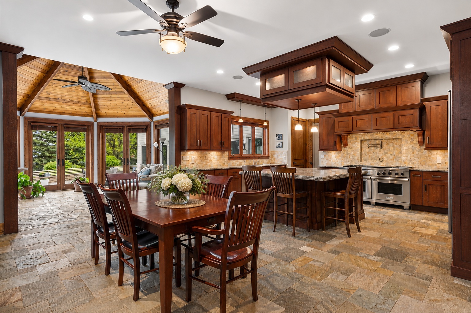 805 N Arlington Heights Road