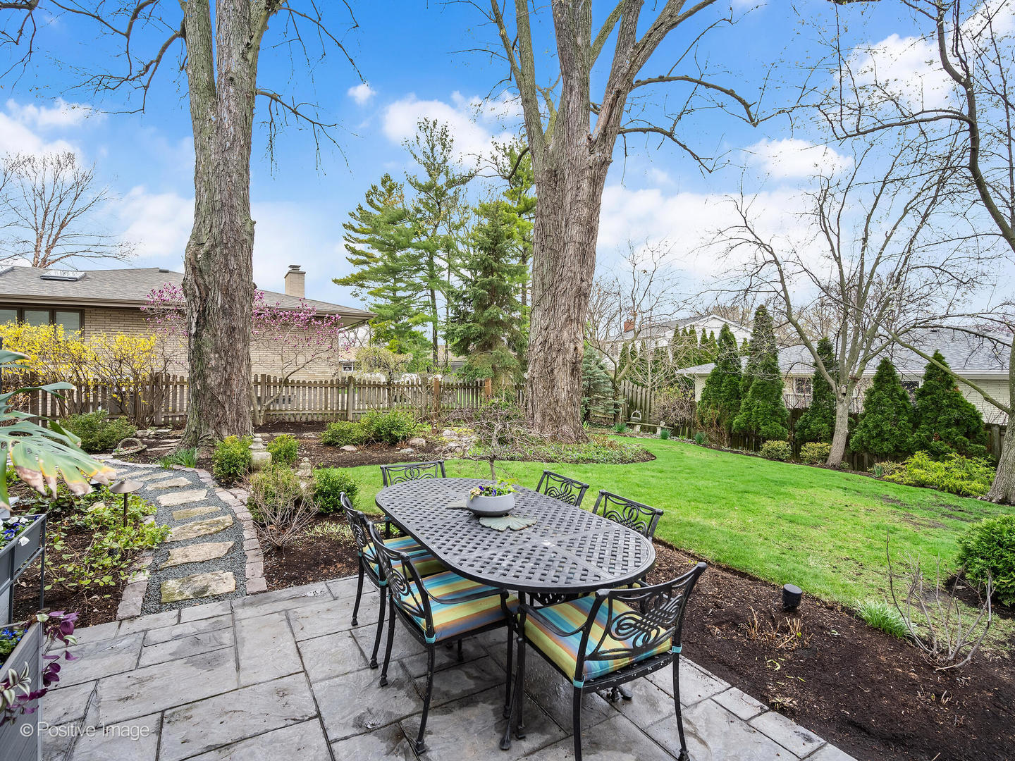 8 Larkspur Lane