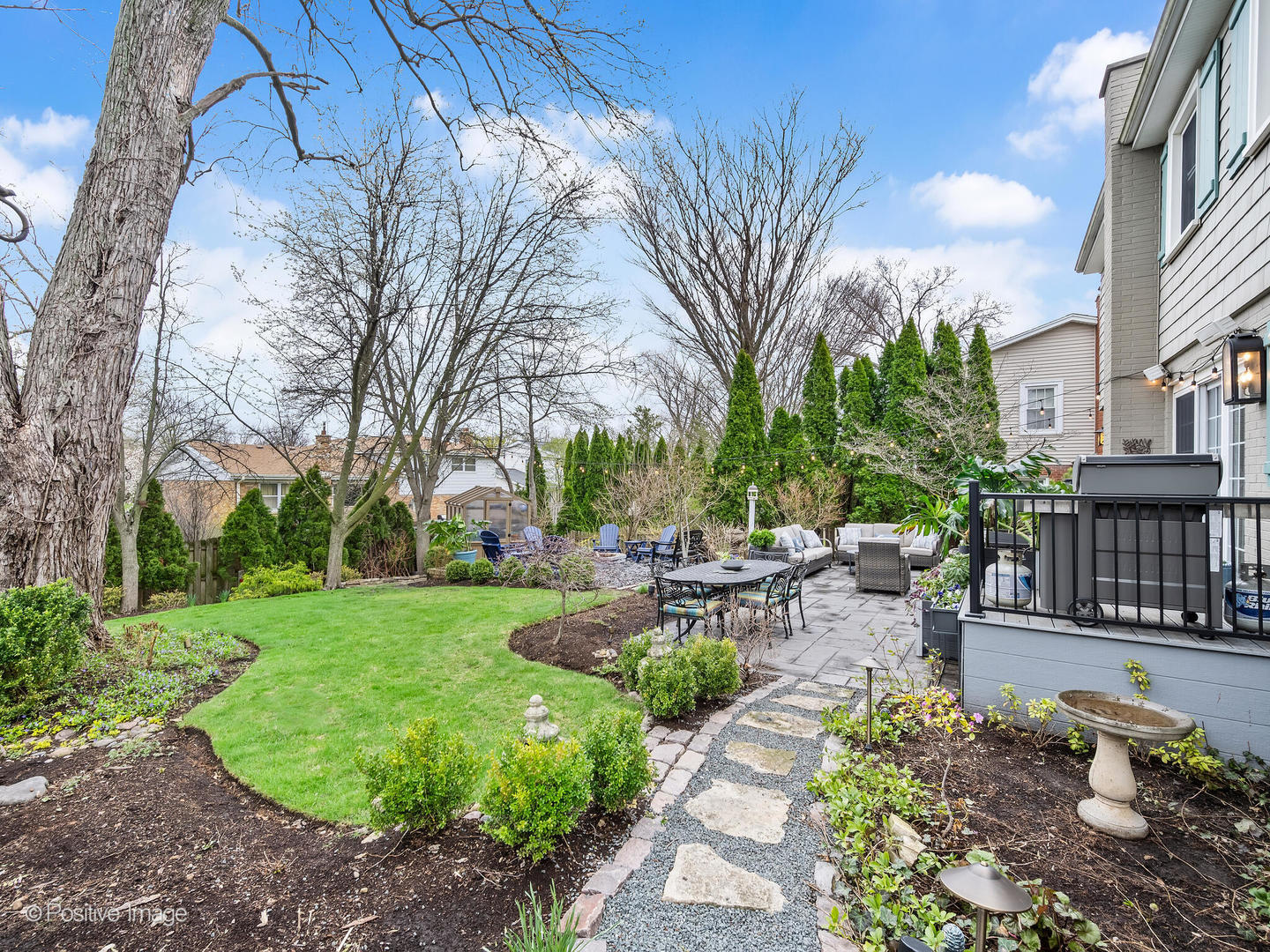 8 Larkspur Lane