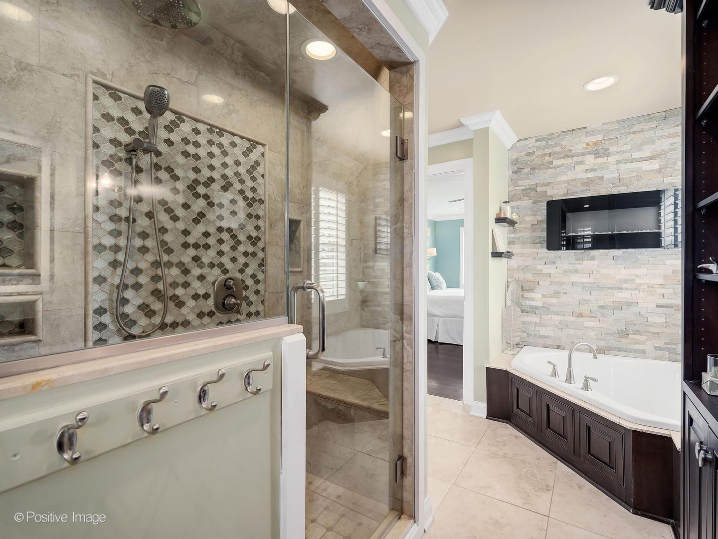 8 Larkspur Lane