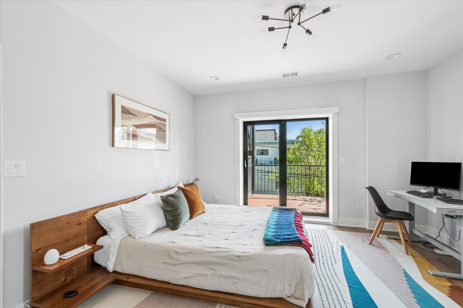 1857 N California Avenue Unit: 2