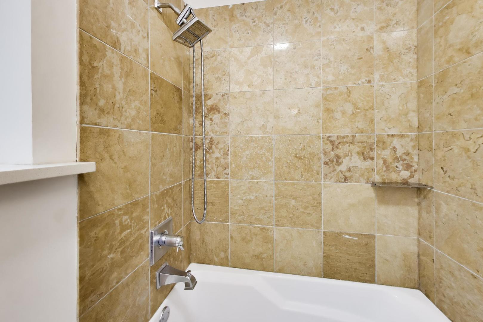 825 E Drexel Square Unit: 2