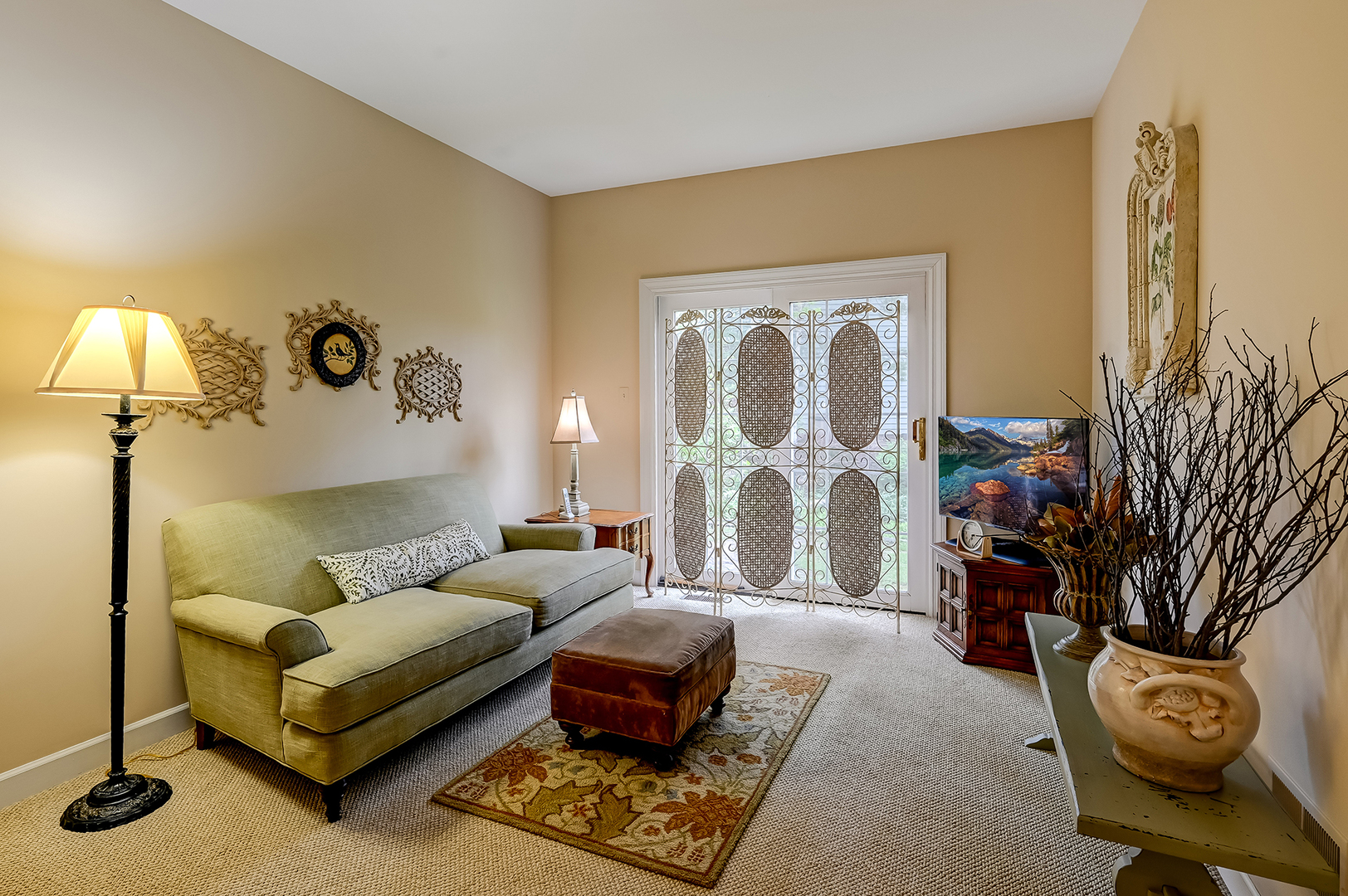 812 Stratford Court